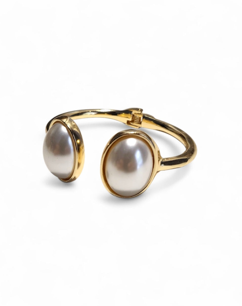 Oval Pearl Bangle