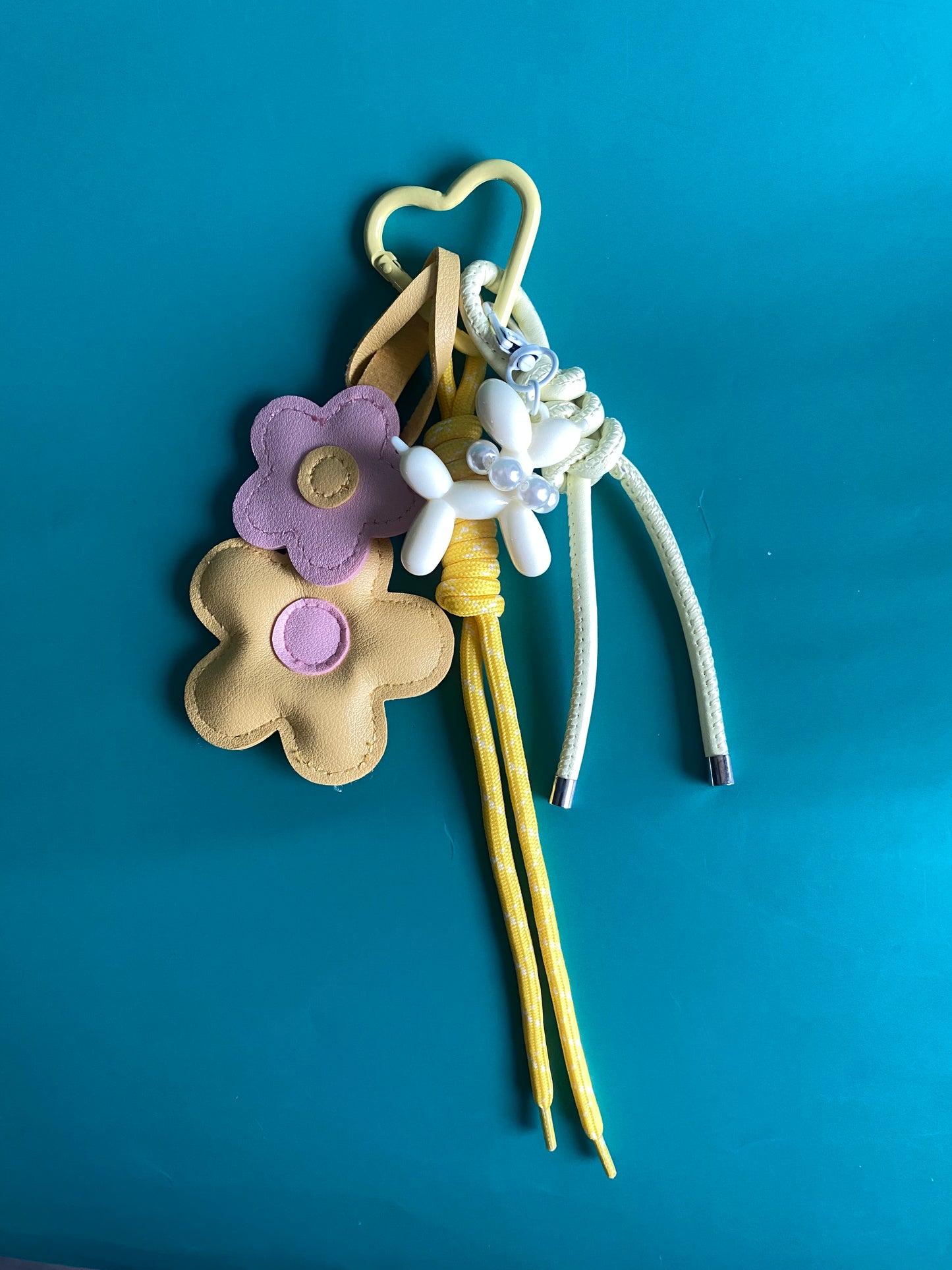 The Daisy Daydream Bag Charm