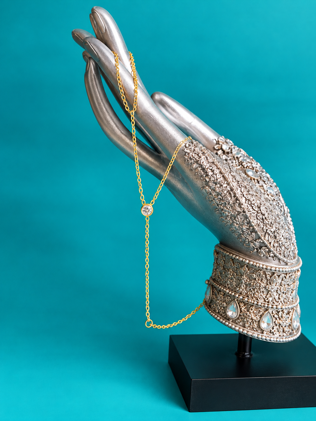 The Golden Muse Hand Chain