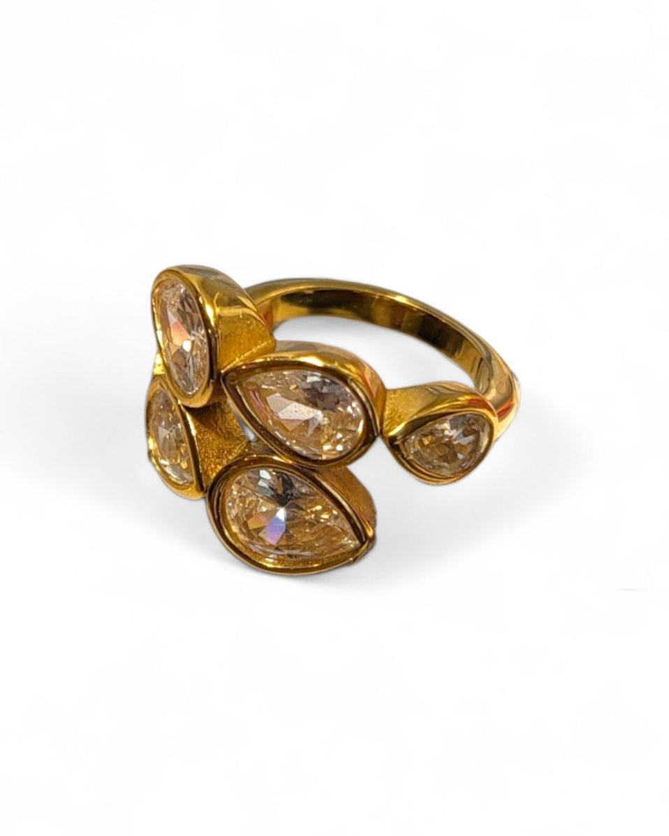 Gold Teardrops Ring
